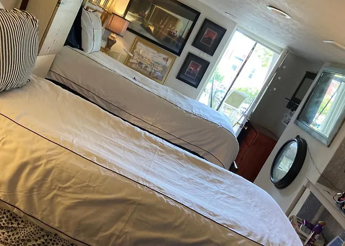 Apartment Highland Park